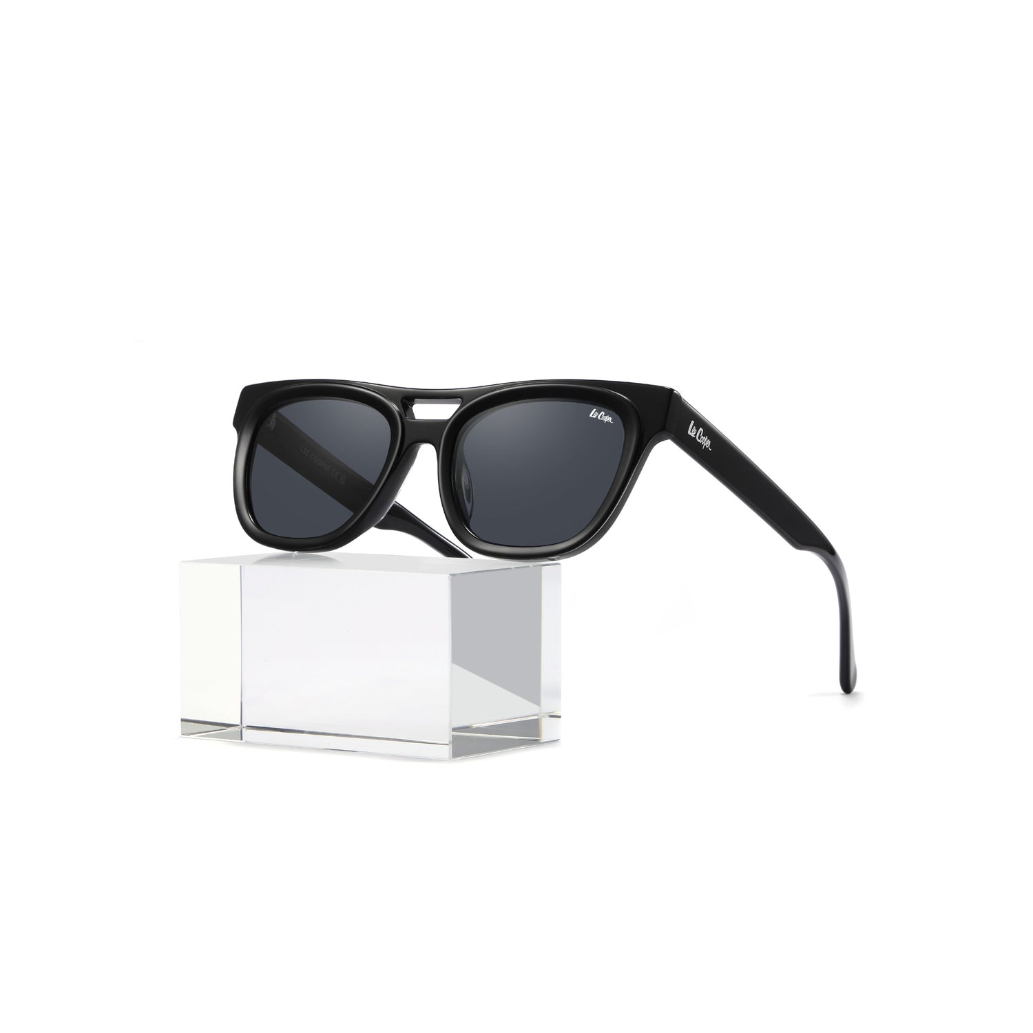 Lee Cooper Men's Oval Sunglasses - Black - LCM11017C1