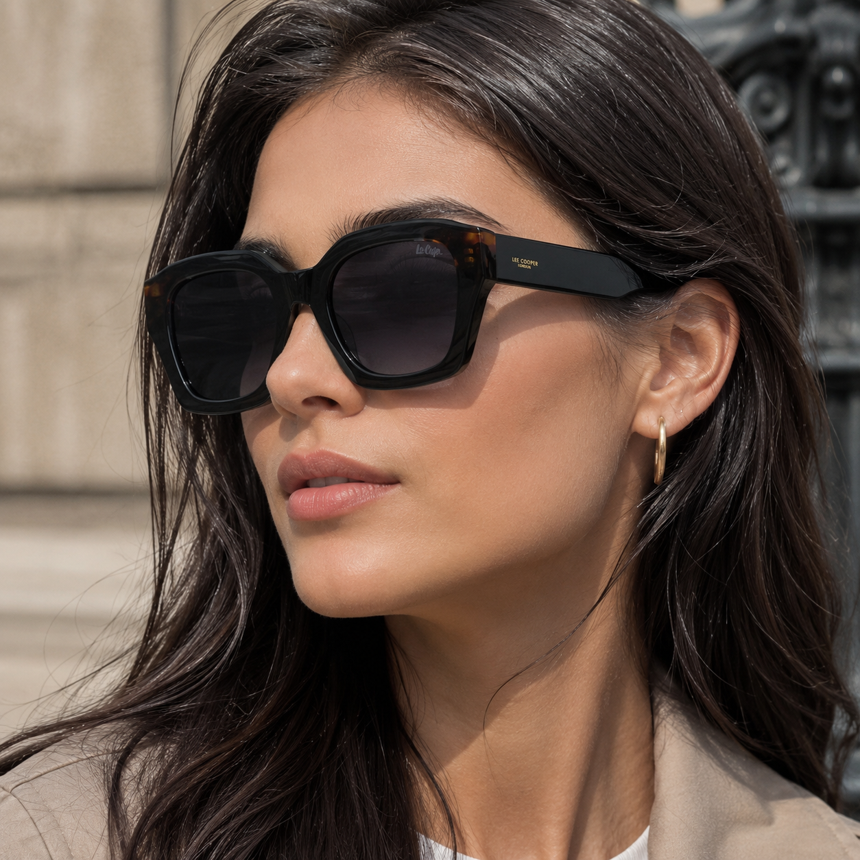 Lee Cooper Women's Polarized Vintage square Sunglasses - Black - LCW10023C1